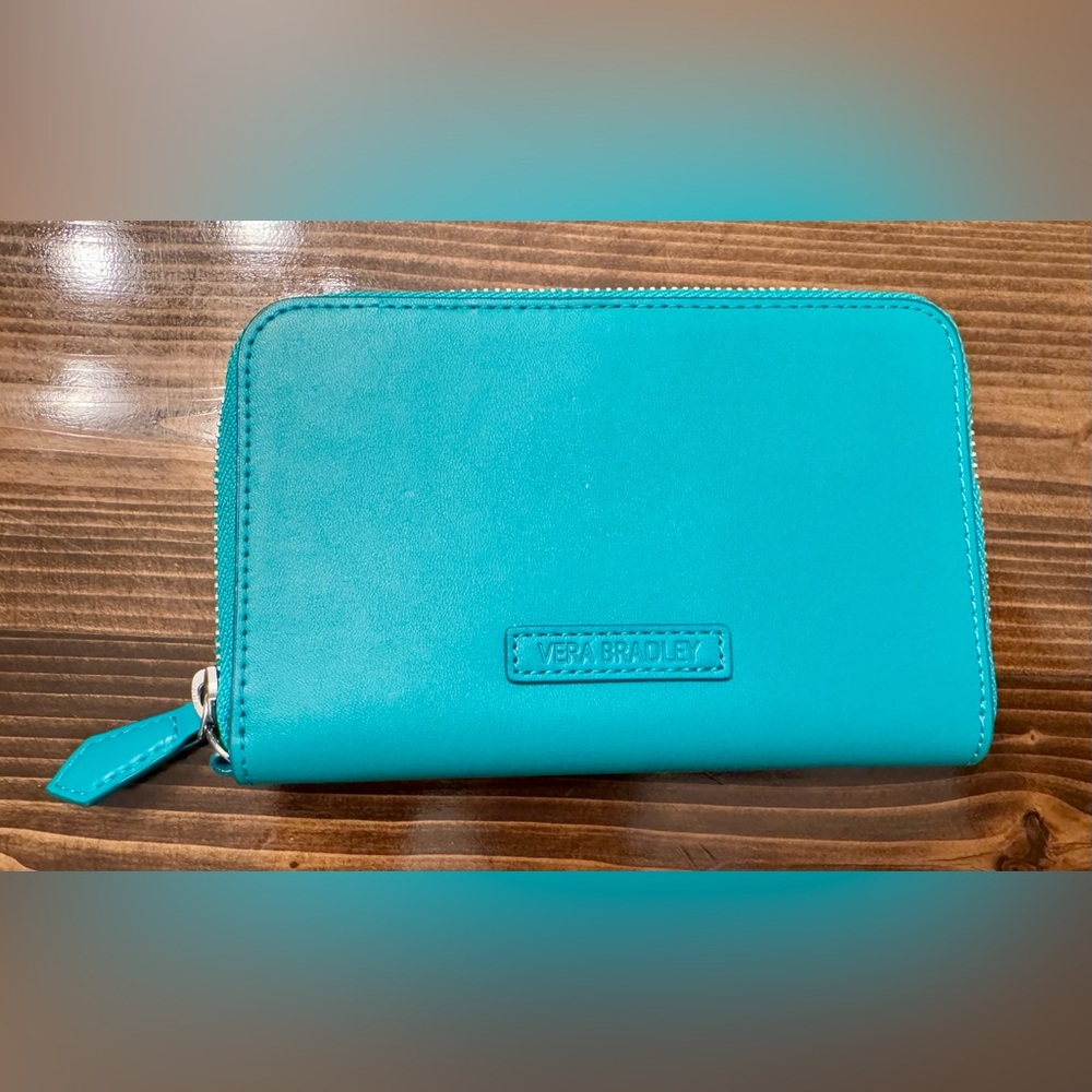 Vera Bradley EUC‎ Turquoise Zip Wallet